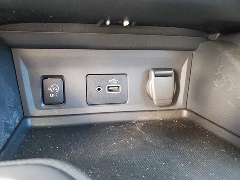 Used 2024 Nissan Sentra S image 23