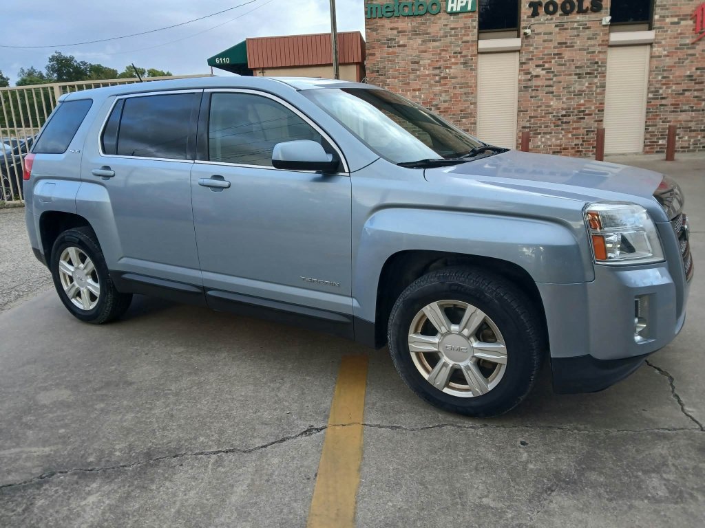 Used 2015 GMC Terrain SLE FWD image 3