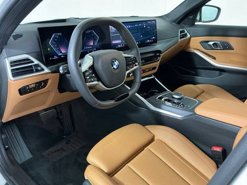 Certified 2025 BMW 330i Sedan w/ Premium Package RWD image 21