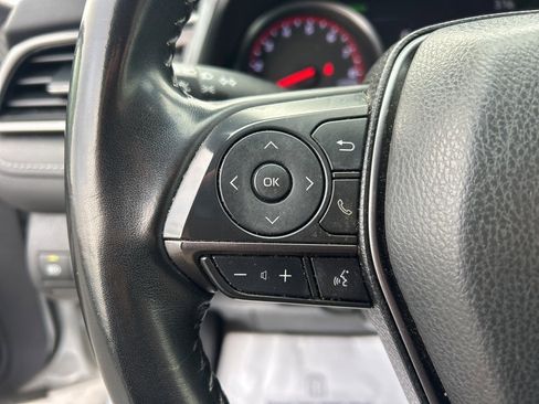 Used 2023 Toyota Camry XSE image 7