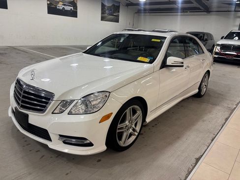 Used 2013 Mercedes-Benz E 350 4MATIC Sedan image 3
