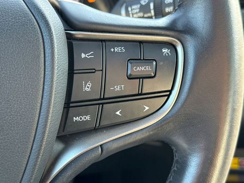 Used 2024 Lexus UX 250h F Sport FWD image 27