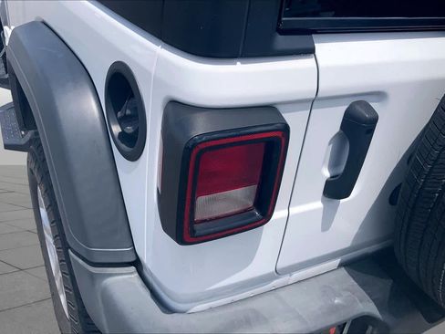Used 2020 Jeep Wrangler Unlimited Sport S AWD/4WD image 29