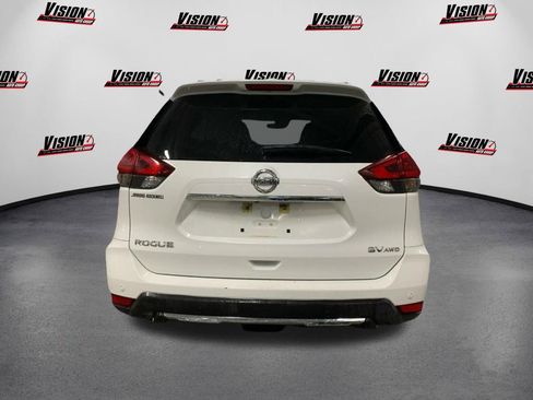 Used 2019 Nissan Rogue SV image 6