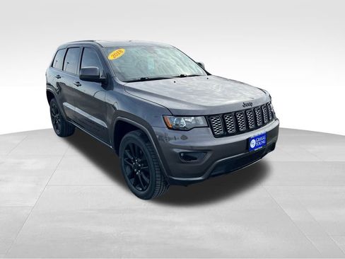 Used 2018 Jeep Grand Cherokee Altitude image 8