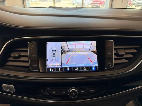 Used 2024 Buick Enclave Avenir w/ Avenir Technology Package AWD/4WD image 58