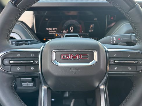 New 2025 GMC Yukon XL Elevation image 23