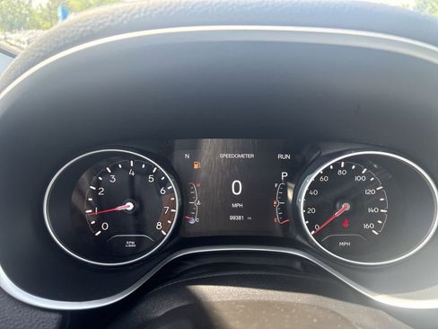 Used 2018 Jeep Compass Latitude w/ Popular Equipment Group image 11