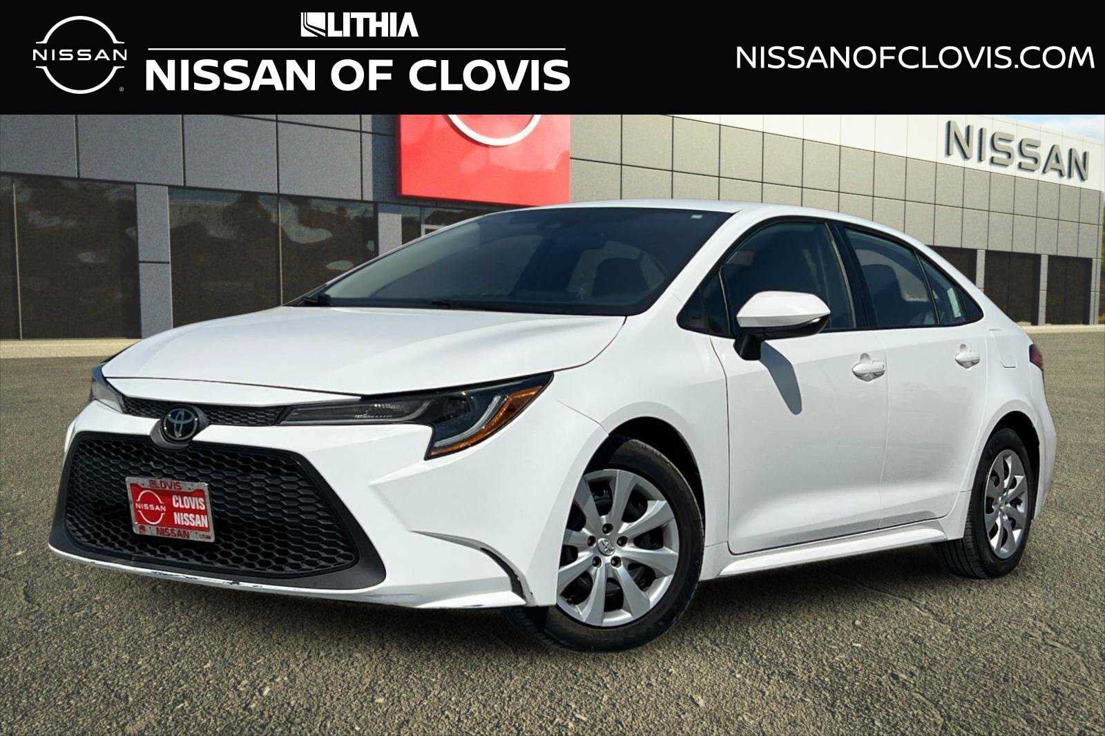 Used 2020 Toyota Corolla LE FWD image 1