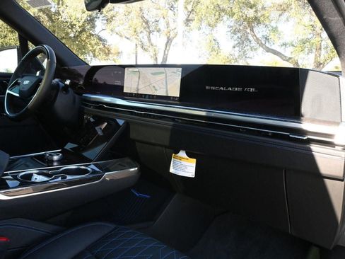 New 2026 Cadillac Escalade IQL Sport 1 w/ LPO, ONYX Package image 78