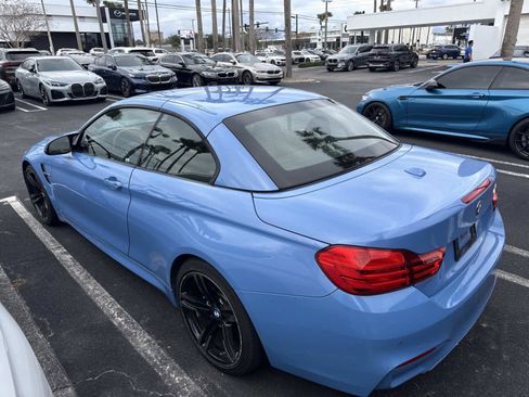 Used 2015 BMW M4 Convertible image 3