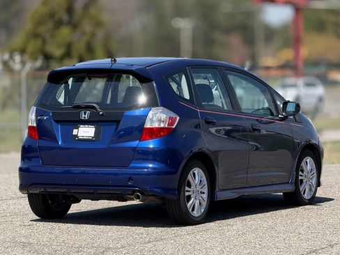 Used 2011 Honda Fit Sport image 9