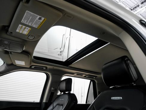 Used 2021 Ford Expedition Platinum AWD/4WD image 26
