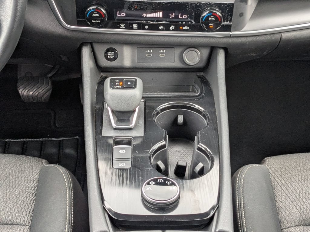 Used 2024 Nissan Rogue SV AWD/4WD image 18