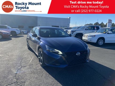 Used 2024 Nissan Altima 2.5 SR image 1