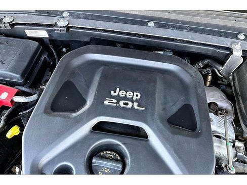Used 2019 Jeep Wrangler Unlimited Sport S AWD/4WD image 31