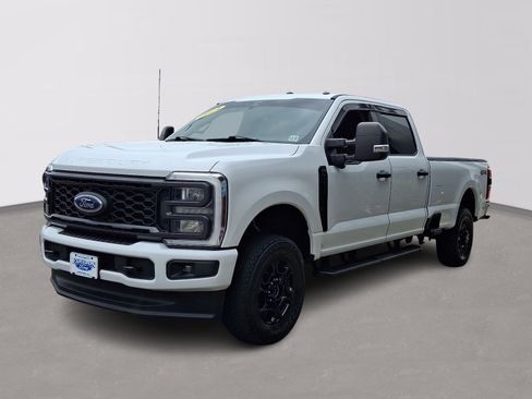 Certified 2024 Ford F250 XL w/ STX Appearance Package AWD/4WD image 3