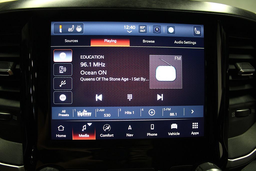 Used 2022 RAM 1500 Big Horn AWD/4WD image 18