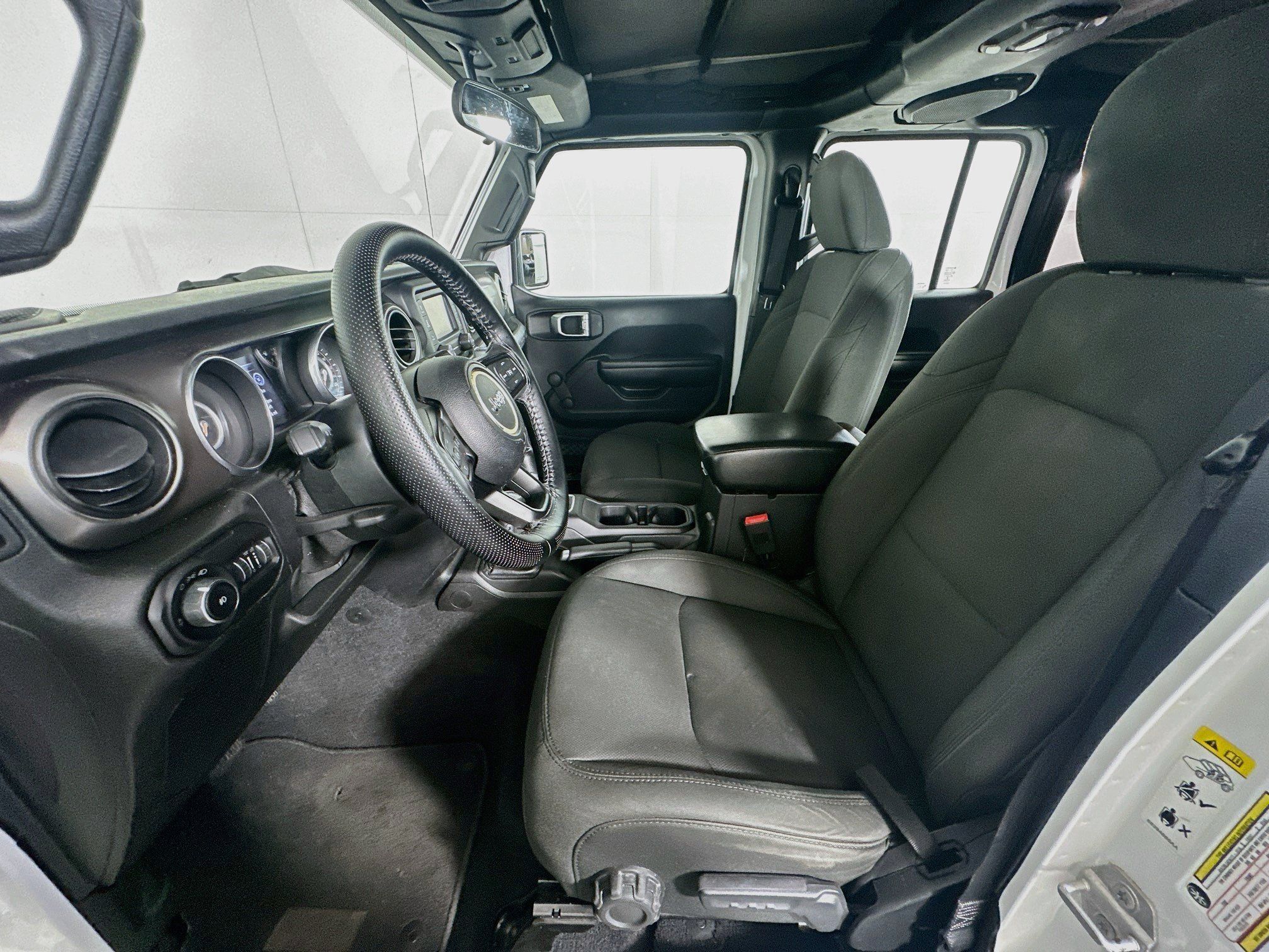 Used 2018 Jeep Wrangler Unlimited Sport AWD/4WD image 13