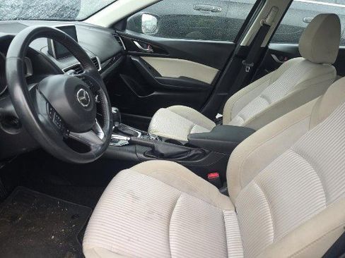Used 2015 MAZDA MAZDA3 i Touring w/ Technology Package image 3