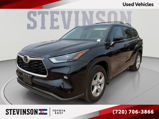 Used 2024 Toyota Highlander LE AWD/4WD video 1