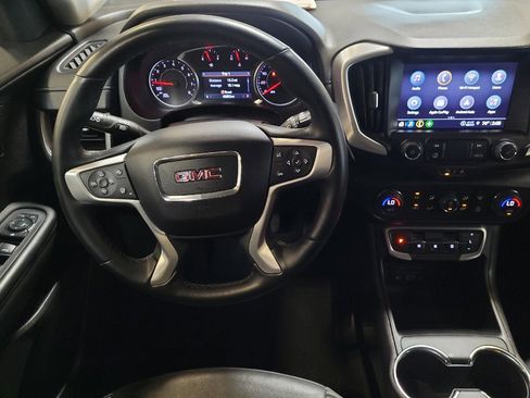 Used 2024 GMC Terrain SLT AWD/4WD image 22