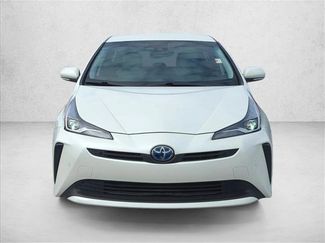 Used 2019 Toyota Prius XLE video 2