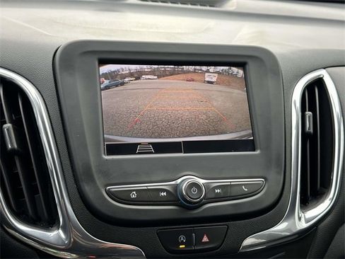 Used 2023 Chevrolet Equinox LT image 10