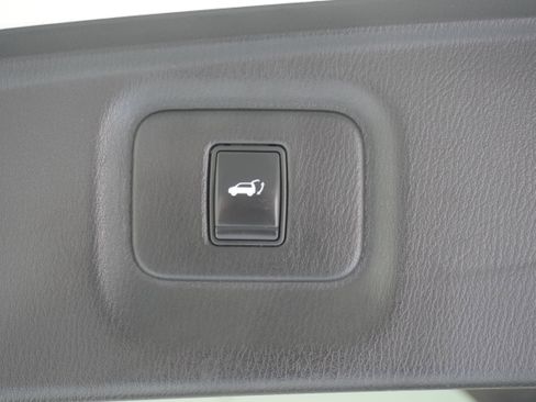 Used 2019 INFINITI QX60 Luxe w/ Essential Package image 30