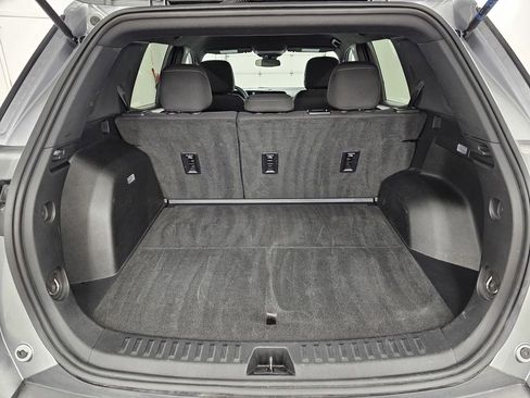 Used 2025 Chevrolet Equinox LT FWD image 22