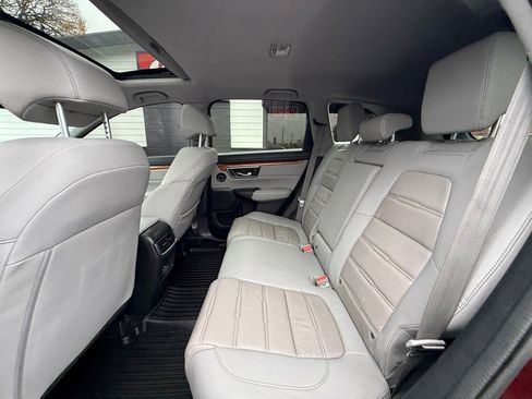 Used 2018 Honda CR-V Touring image 18