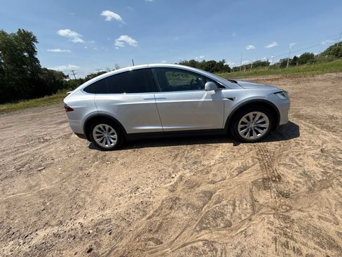 Used 2016 Tesla Model X 75D AWD/4WD image 54