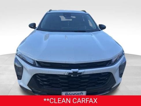 Used 2025 Chevrolet Trax ACTIV w/ Driver Confidence Package image 2