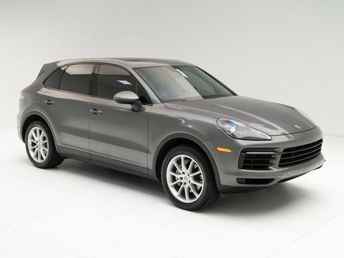 Used 2020 Porsche Cayenne image 7