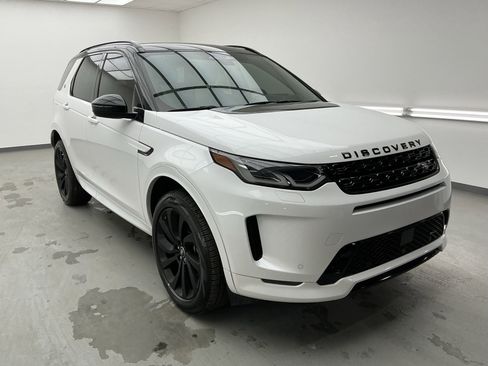 Used 2023 Land Rover Discovery Sport SE R-Dynamic image 3