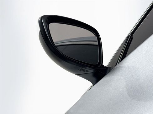 Used 2019 Honda Accord LX image 5