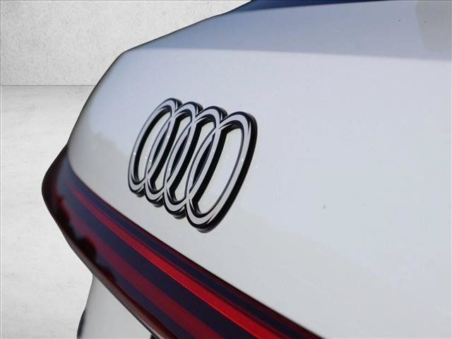 Certified 2025 Audi Q5 Premium w/ Convenience Package AWD/4WD image 29