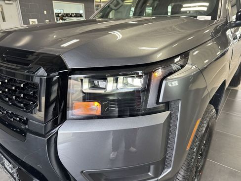 New 2026 Nissan Frontier SV w/ All-Weather Content Package AWD/4WD image 30