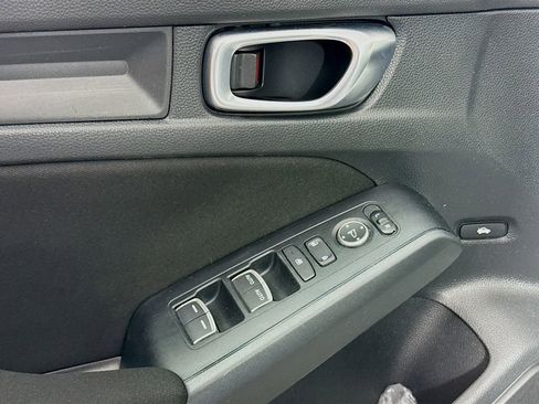 Certified 2024 Honda Civic Sport image 17
