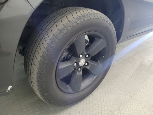 Used 2016 RAM 1500 Express w/ Popular Equipment Group AWD/4WD image 31