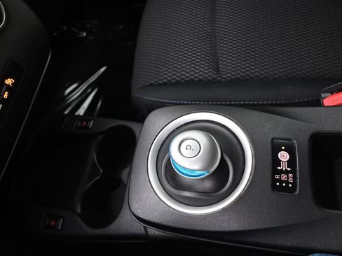 Used 2016 Nissan Leaf S w/ Charger Package FWD image 30