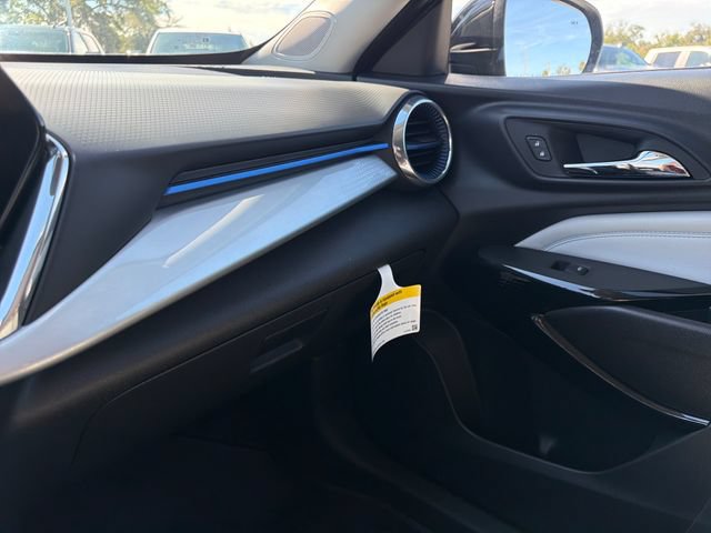 New 2026 Chevrolet Trax LT w/ Driver Confidence Package FWD image 30