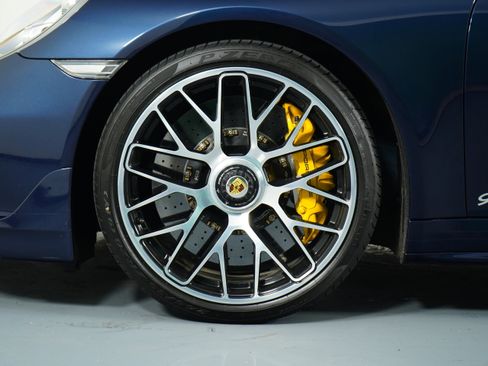 Used 2016 Porsche 911 Turbo S image 25