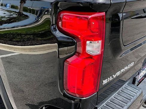 Used 2023 Chevrolet Silverado 2500 High Country w/ Z71 Off-Road Package AWD/4WD image 29
