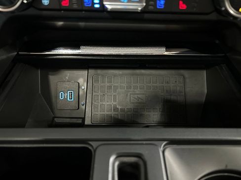 Used 2022 Ford F150 Lariat w/ Equipment Group 502A High AWD/4WD image 25