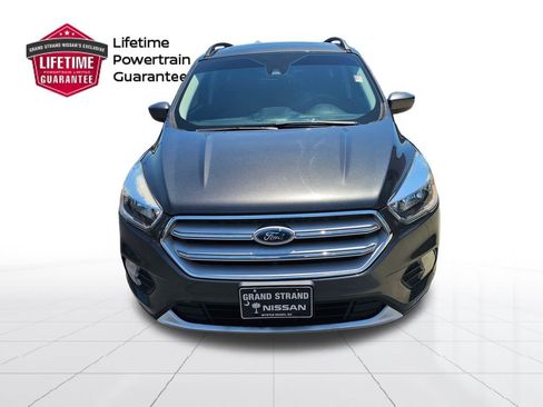 Used 2018 Ford Escape SE w/ Ford Safe & Smart Package AWD/4WD image 4