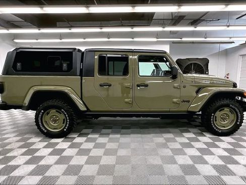 Used 2026 Jeep Gladiator Willys AWD/4WD image 15
