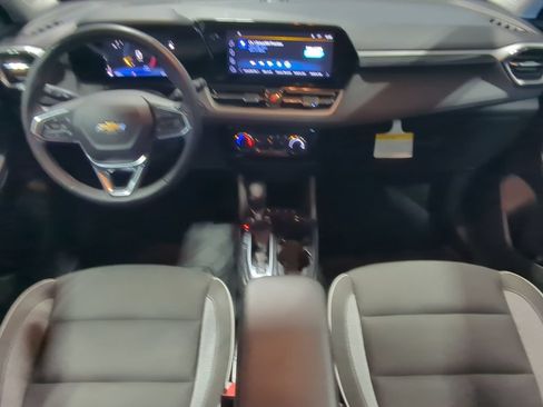 Used 2025 Chevrolet TrailBlazer LT FWD image 15