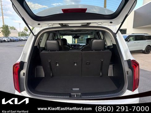 Certified 2024 Kia Telluride S w/ S Sunroof Package AWD/4WD image 16