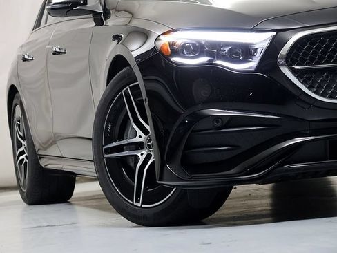 Certified 2026 Mercedes-Benz E 450 4MATIC Sedan image 4